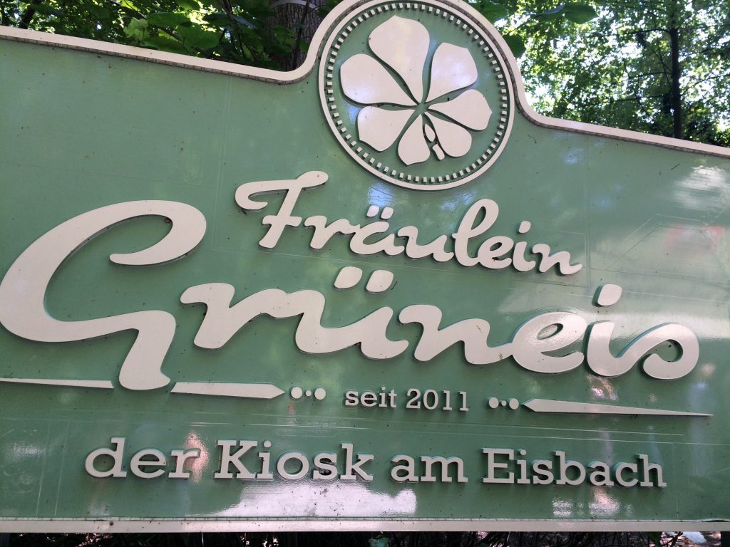 Fräulein Grüneis Eisbach Englischer Garten München