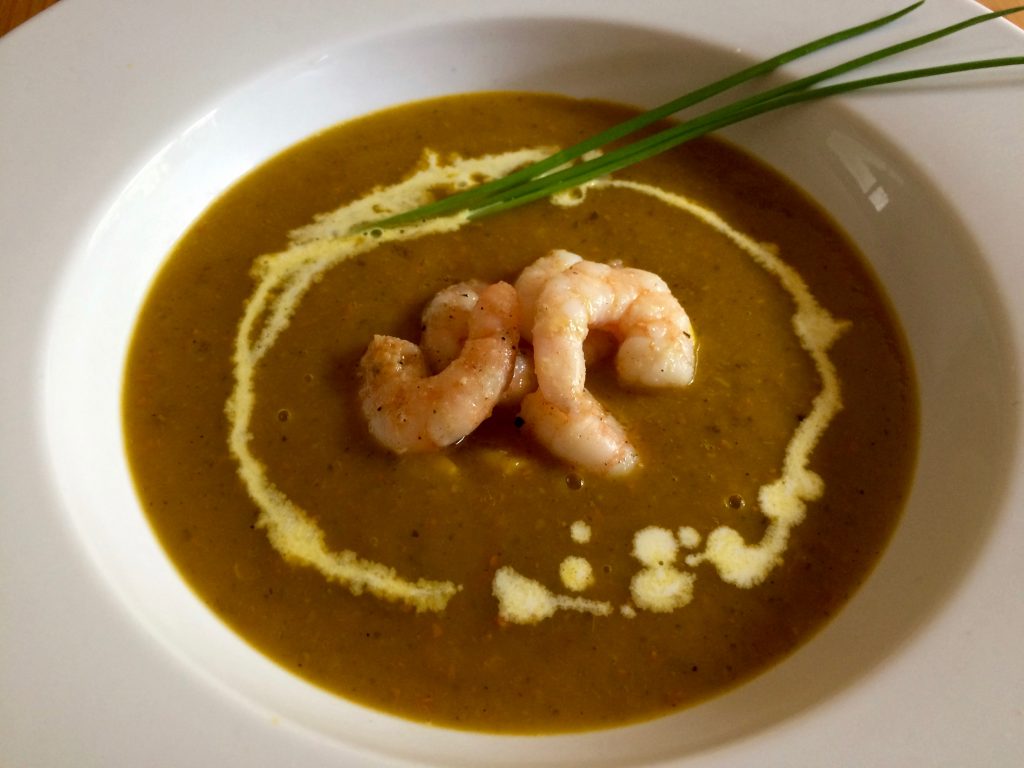 Kürbissuppe mit Garnelen