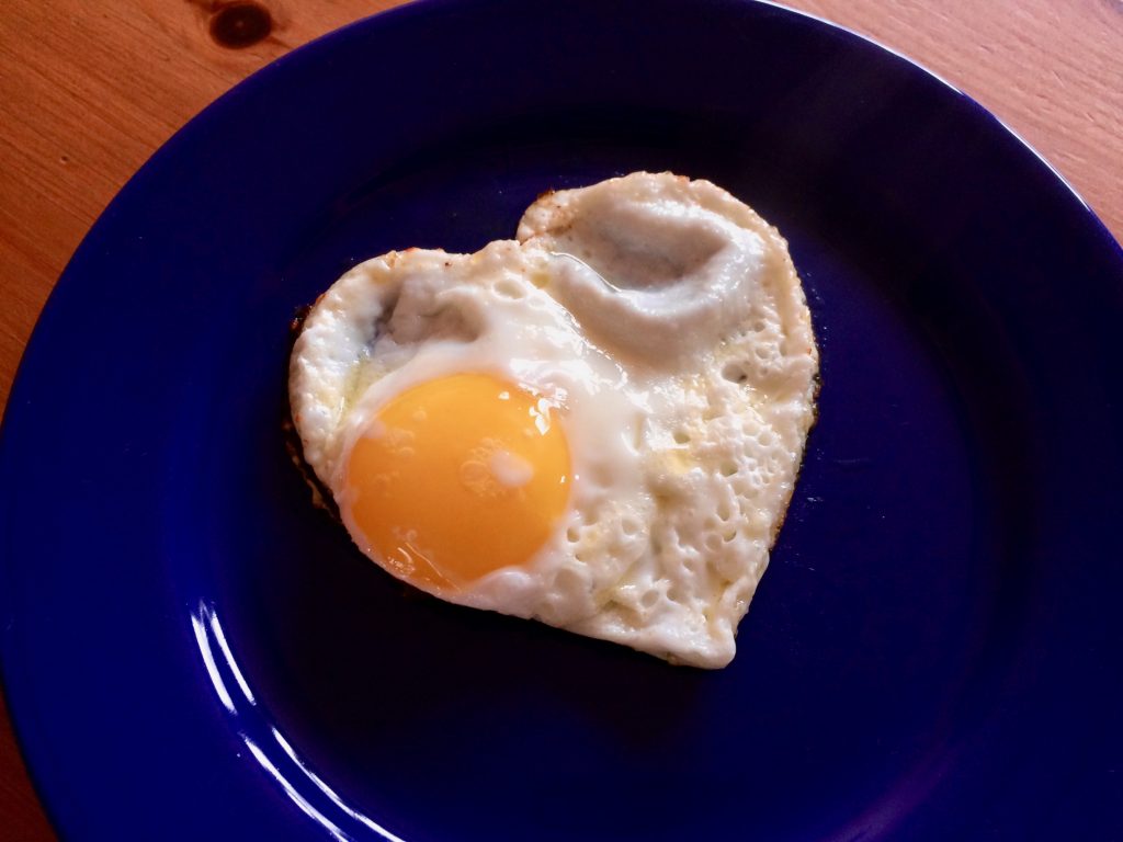 Valentinstag HerzformSpiegeleier Eier