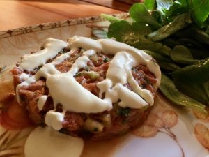 Lachstartar mit Wasabicreme