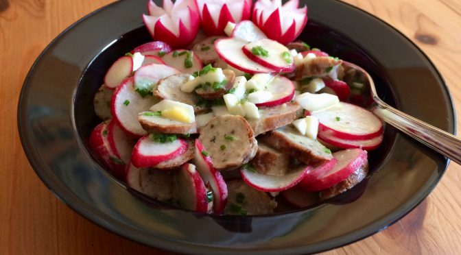 Bratwürstchensalat
