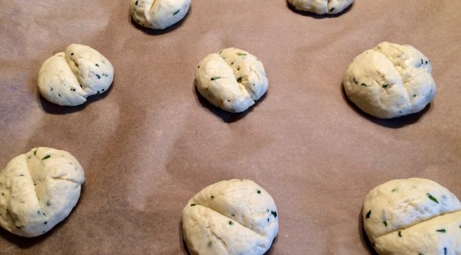 Herzhafte Scones mit Paprika Creme