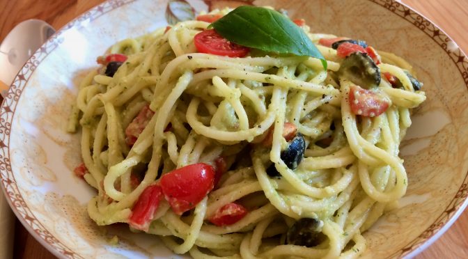 Spaghetti mit Avocadocreme